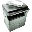 Copier/Printer/Scaner Sharp AR5520G,  A3/20ppm, 600 x 600 dpi, 64 Мб,  USB 2.0 A3, 20 стр/мин, копир, принтер SPLC (20 стр/мин), ЧБ сканер 600 dpi, верхняя крышка, драм AR-205DM, 2 кассеты по 250 л, боковая подача на 100 л, макс 1.100 л, память 64 Мб, кач