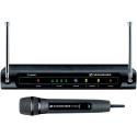 Microphone  Sennheiser "FP 35". 863 – 865 MHz. 18 – 16000 Hz. 95 dB(A). РЧ - диапазон 863 – 865 МГц. Количество частот приёма/передачи 4. Полоса пропускания 2 МГц. Диапазон частот 18 – 16000 Гц. Отношение сигнал/шум - 95 дБ (А). КНИ < 1%. Мощность РЧ-выхо
