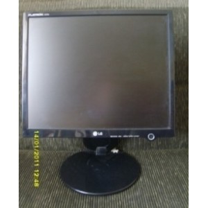 Монитор 19.0" LG Flatron Black