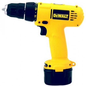 Шуруповерт DeWALT DW 926K2-QW