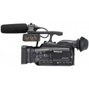 Panasonic AG-HMC41EU, 3MOS 1/4.1", 12x, LCD 2.7" Метод компрессии MPEG-4 AVC/H.264  Для записи высококачественного видео используется 1/4,1” 3MOS блок формирования изображений, с помощью которого можно получить видеоролики с разрешение
