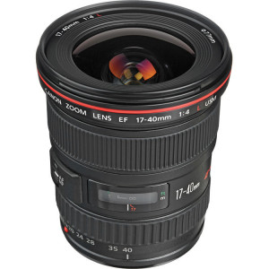 Zoom Lens Canon EF 17-40 mm f/4.0L USM,12/9, Angle of view 93*-49*/70*30'-34*/104*-63*30', Blades 7,Max/Min aperture 4/22,Close focus to 0.28m,Max.magnification-0,21x,DxL-83.5x96.8mm,W-500g, Acces: Lens Filter 77, Cap E-77II, Hood EW-83E, Case LZ1319