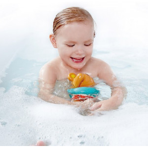 HAPE-SWIMMER TEDDY WIND-UP TOY