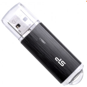 16GB USB3.2  Silicon Power Blaze B02 Black, Strap-hole Design with cap to protect USB connector (Read 45 MByte/s, Write 20 MByte/s)