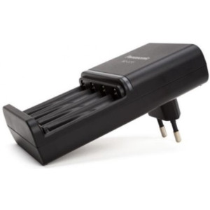 Panasonic  Smart & Quick Charger 4-pos AA/AAA + 4AAA 2000mAh